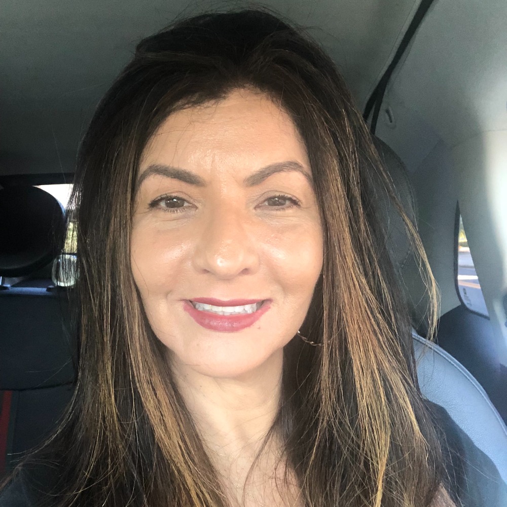 Meet your Posher, Sharon